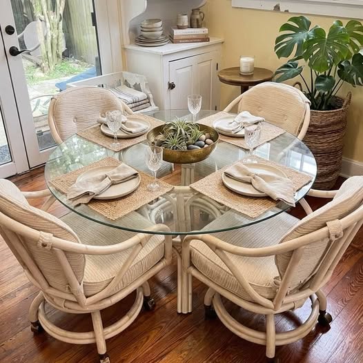 Rattan Dining Set, gallery view